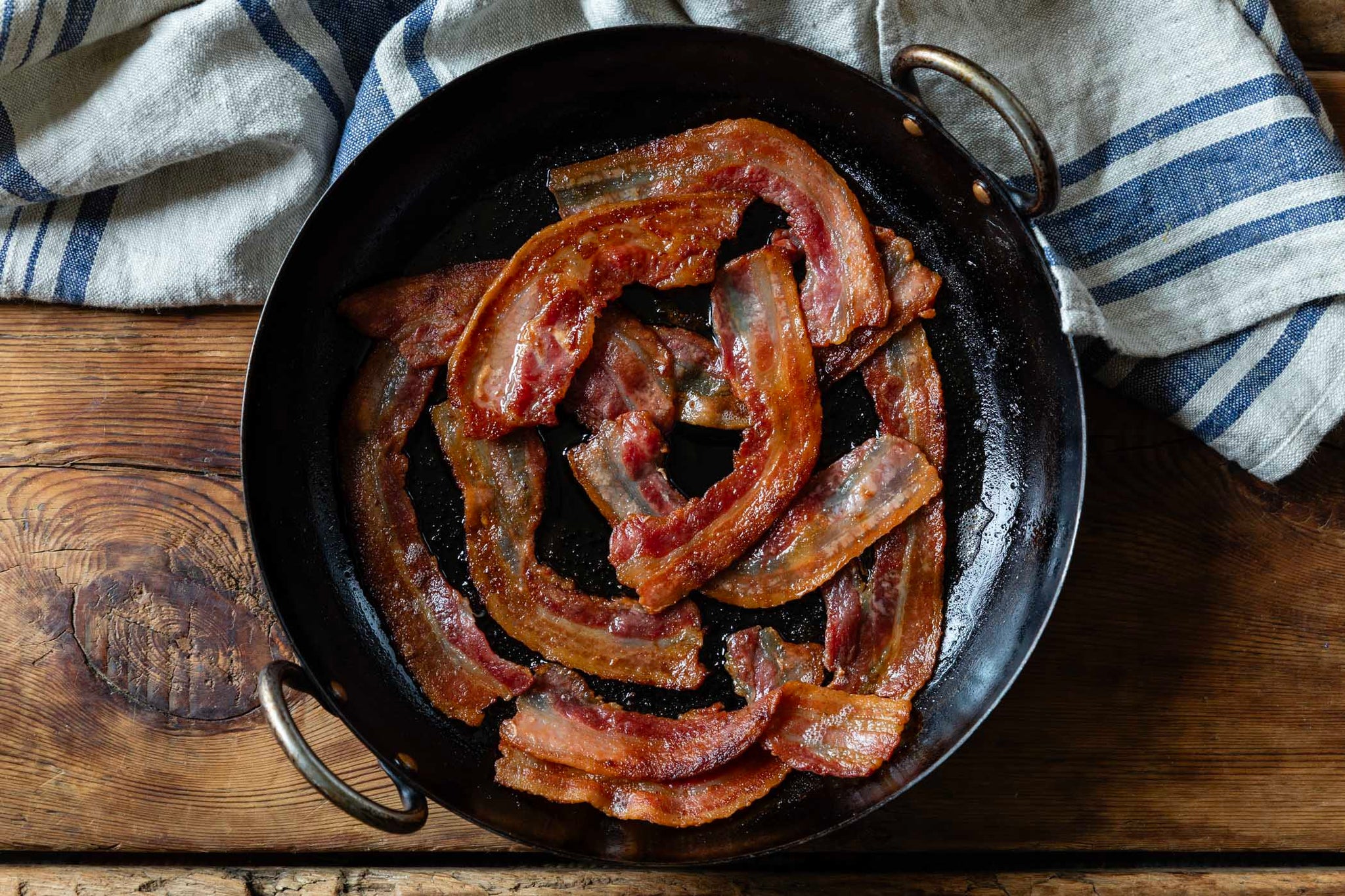 Dry-cured Unsmoked Streaky Bacon